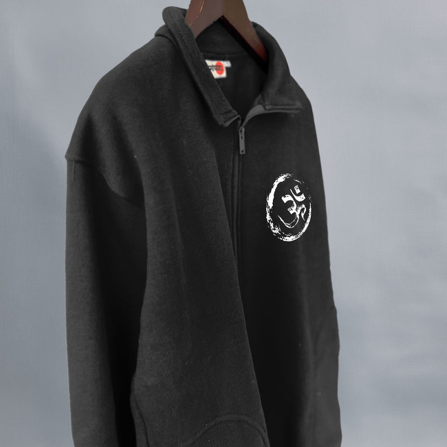 om-black-winter-jacket-right-img